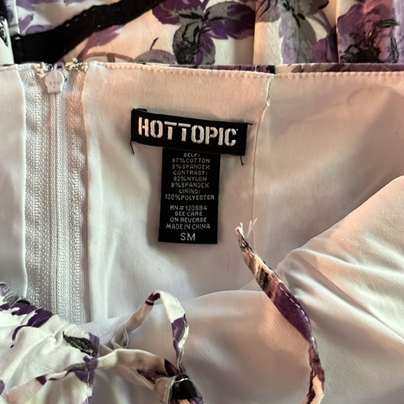 Hot Topic Retro Bugs and Beauty Dress - Picture 11 of 12